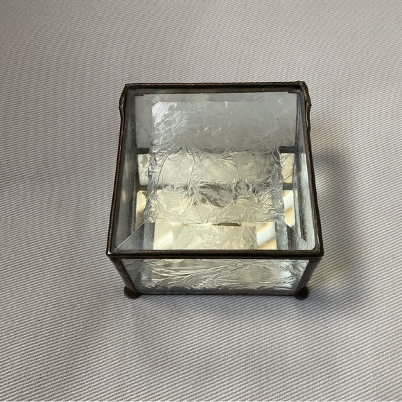 unbranded Other - Vintage Etched Glass Trinket Box Curio Jewelry 3” Square Hinged